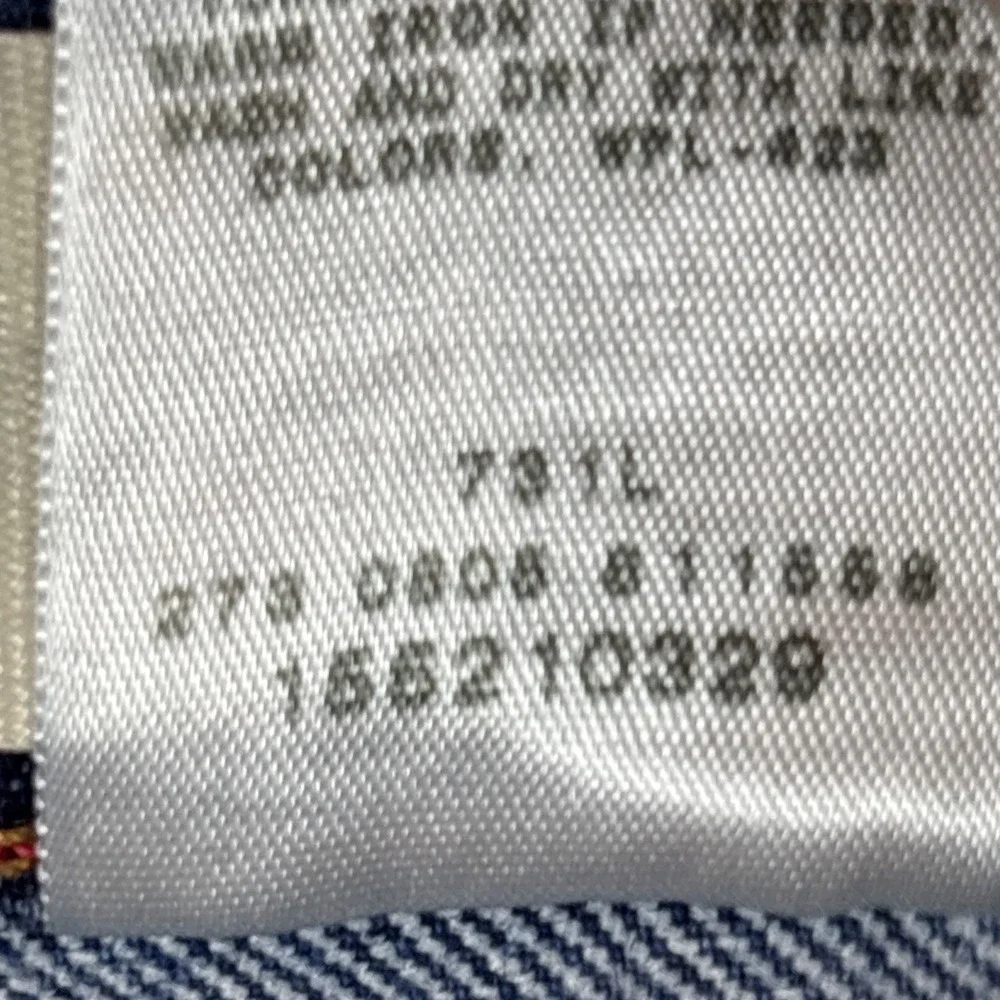 VTG Levi's 512 Slim Tapered Women's Jeans Size 14M Whiskering Y2K